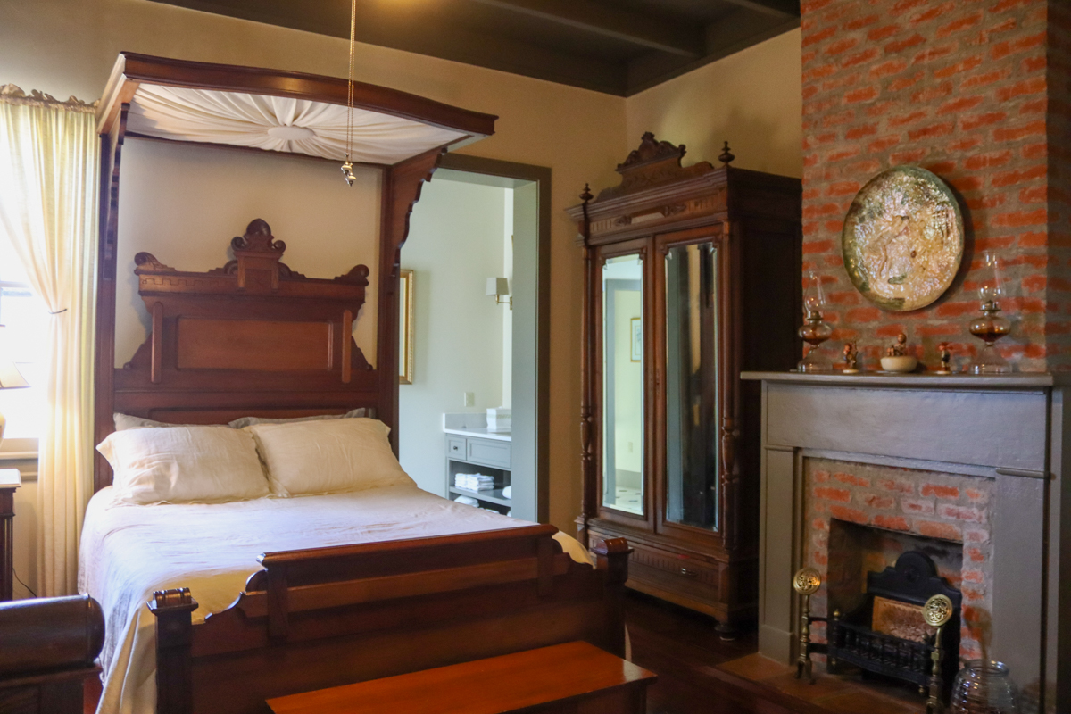 HOME - Bouverans Bed & Breakfast, Lockport Louisiana